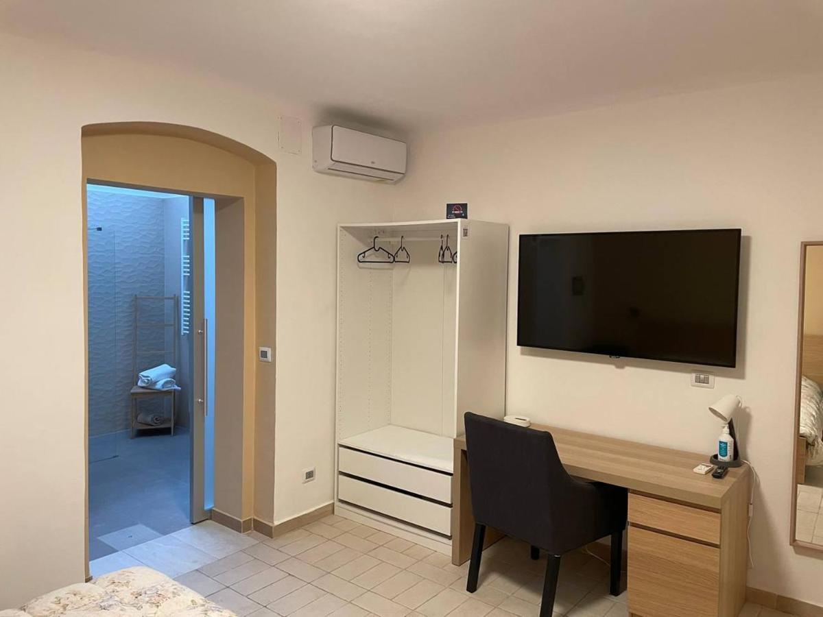 Alex Comfort House Bari Exterior foto